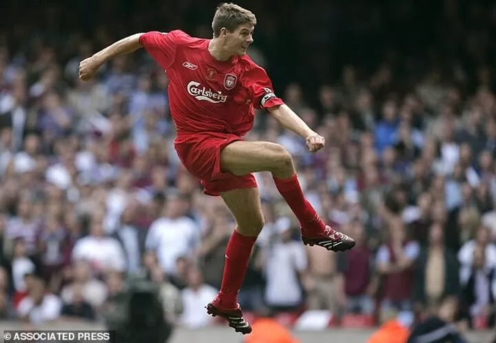 กัปตันผู้จงรักภักดีแห่งแอนฟิลด์ Steven Gerrard ยิงประตูในพรีเมียร์ลีก